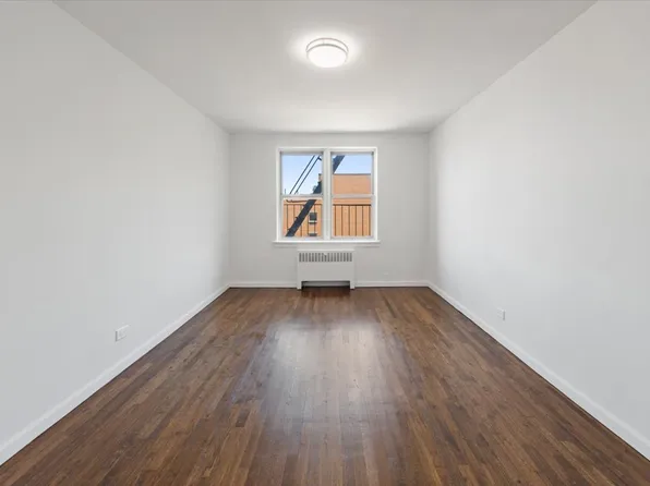 2630 Kingsbridge Terrace image 11 of 27