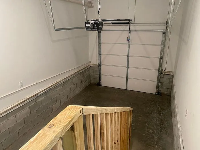 709 Tral St — Photo 37