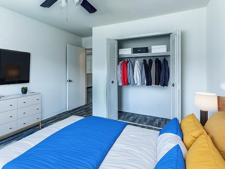 Sterling Troy Apartments — Photo 12