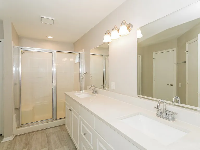 26808 Haverhill Dr — Photo 12