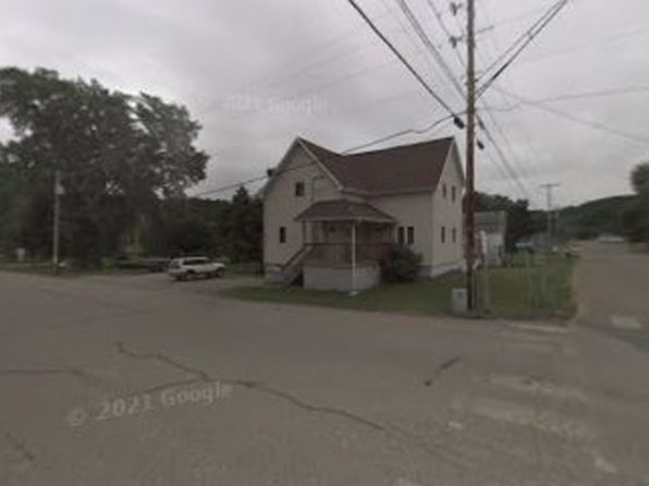 521 1st St #O, Plum City, WI 54761