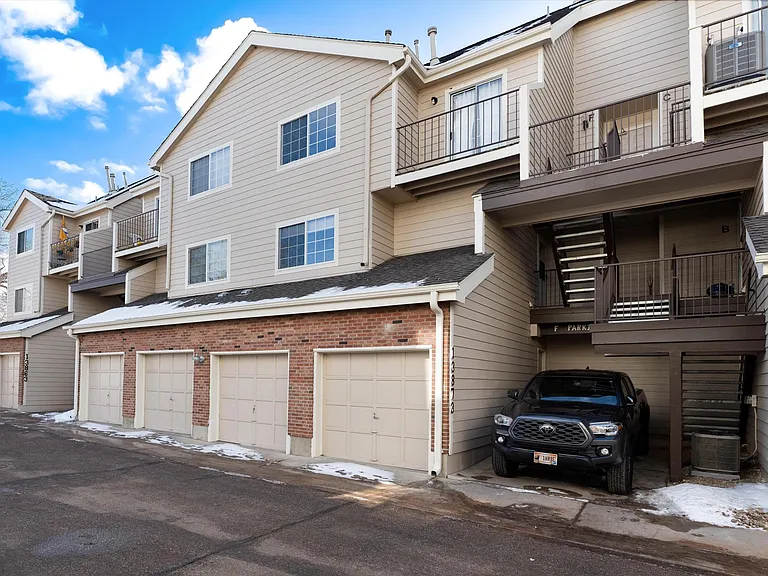 13873 E Lehigh Ave #D — Photo 34