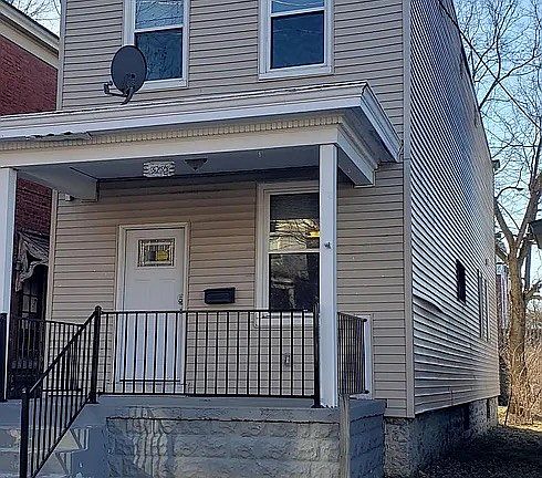 2nd image of 3255 Glendora Ave