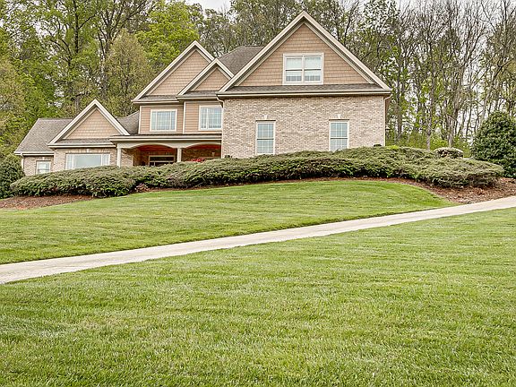3rd image of 114 Quail Creek Ct