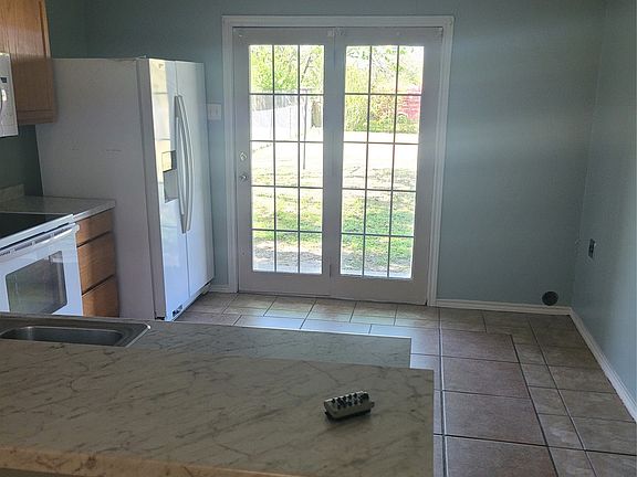 4th image of 737 Luther Ln