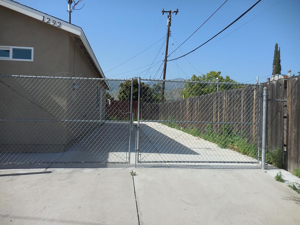 1st image of 1292 E Marshall Blvd