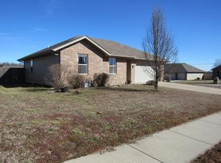 3275 E Jamestown St, Republic, MO 65738
