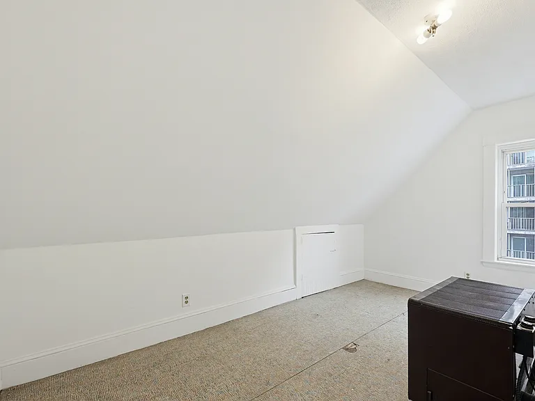 32 Stone Ave #32 — Photo 18