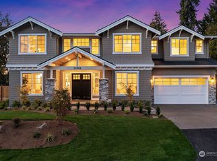 10906 NE 17th St, Bellevue, WA 98004