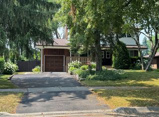 10 Griselda Cres, Toronto, ON M1G 3P6