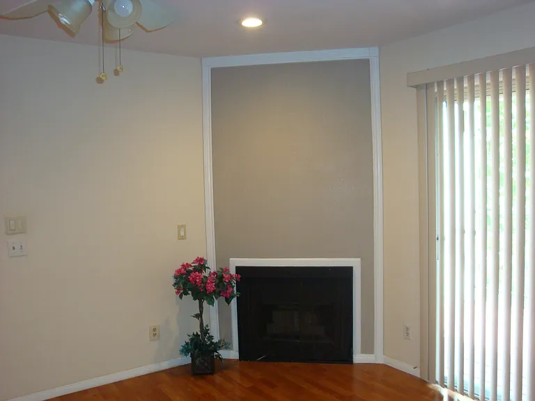 1056 S Idaho St — Photo 15