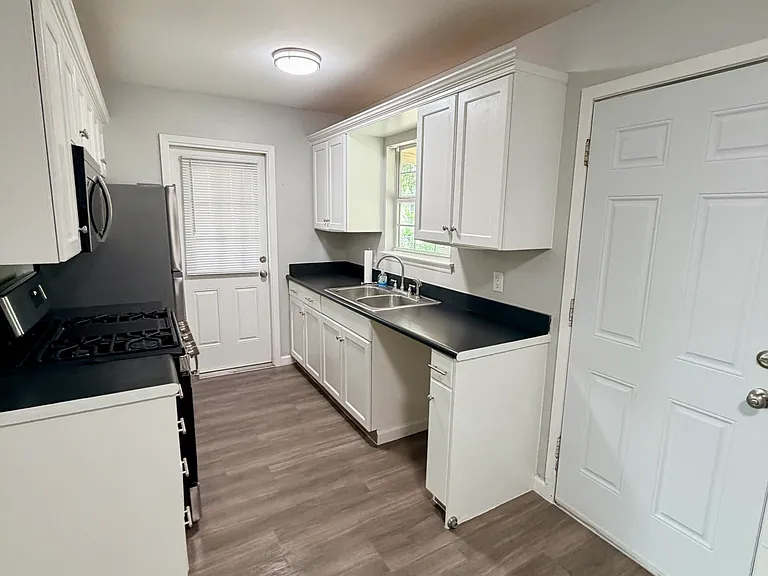 6243 Indian Valley Dr — Photo 6