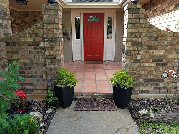 2nd image of 209 Erin Dr