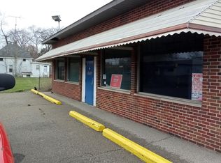 3155 Richfield Rd, Flint, MI 48506