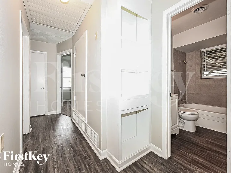 3825 Tolbert St — Photo 14