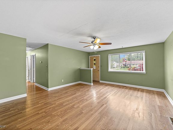 3rd image of 7557 Fern Dr