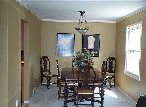 Formal dining room