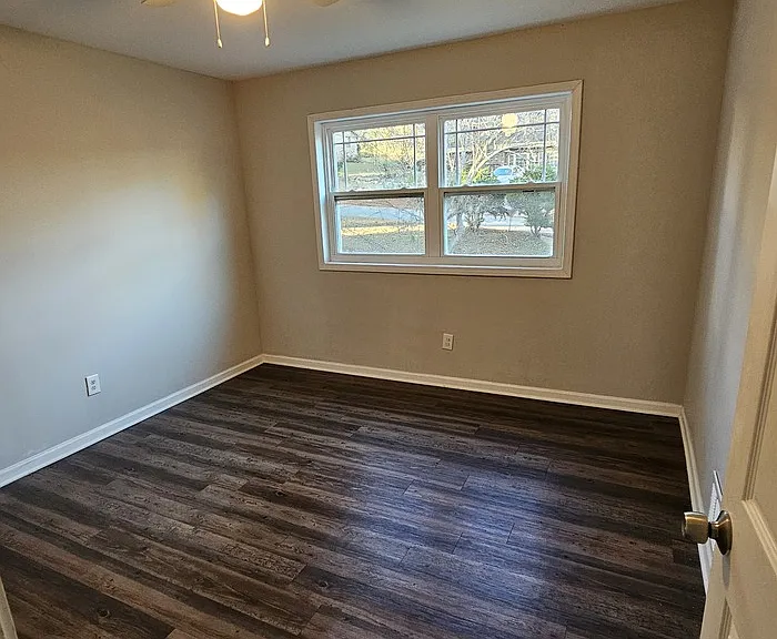 2325 Tarian Dr — Photo 19