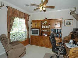 3rd image of 1404 Edgewater Dr
