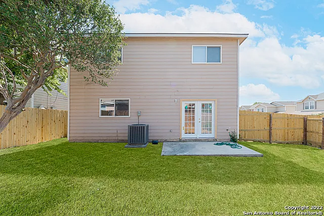 102 Mallow Grv — Photo 27