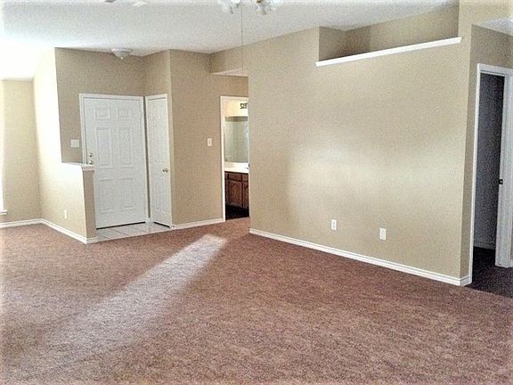 2nd image of 706 Andersonville Ln