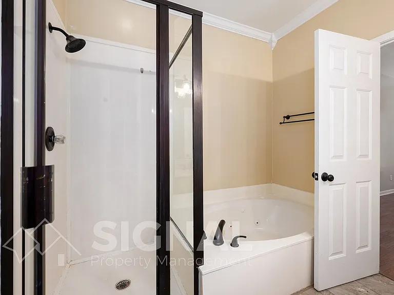 108 Spring Pl — Photo 18