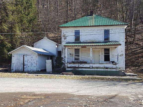 3rd image of 621 4th Ave