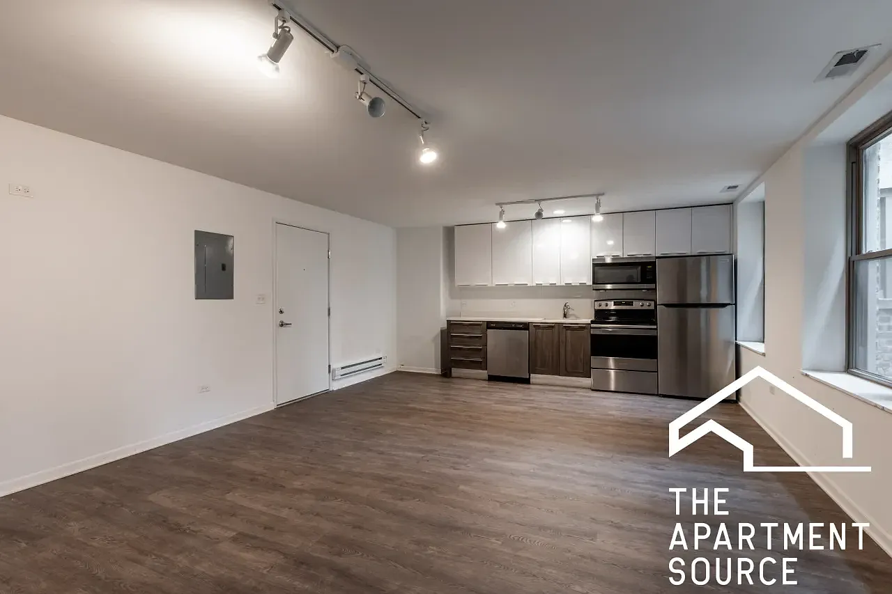 2 bed, 950 sqft, $2,275 — Photo 3