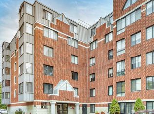 100 Ledgewood Dr APT 113, Stoneham, MA 02180
