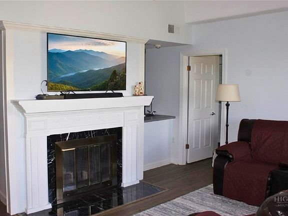 5th image of 303 Sugar Top Drive #2513