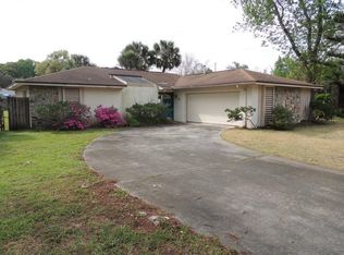 206 Mockingbird Ln, Winter Springs, FL 32708