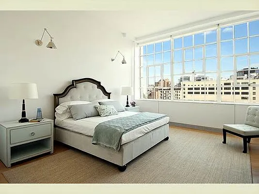 Sold by Stribling | media 8