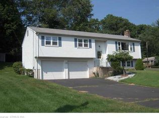 107 Overbrook Dr, Vernon, CT 06066