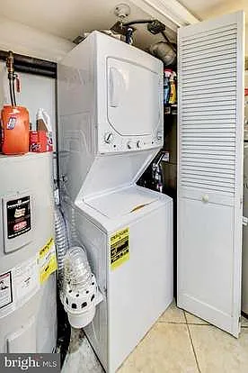 38 Q St NE #B — Photo 11