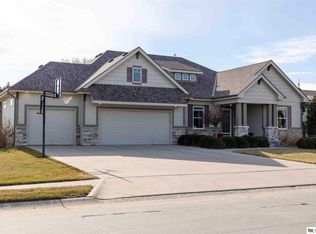 19801 Adams St, Omaha, NE 68135