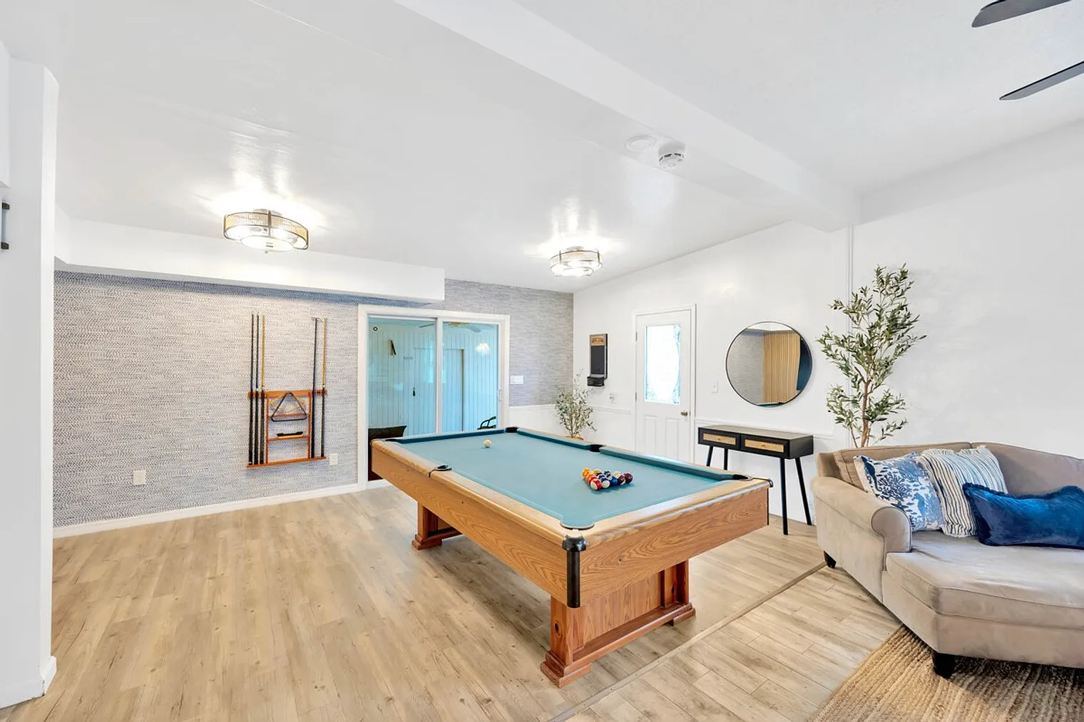 7 bed, 6.0 bath, $16,887 — Photo 2