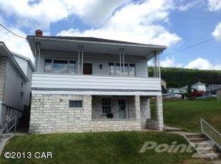 43 W Columbus Ave, Nesquehoning, PA 18240