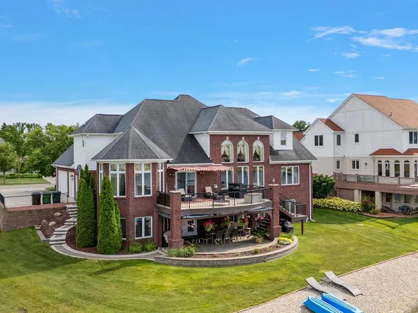 13239 Van Pamel Dr, Shelby Township, MI 48315