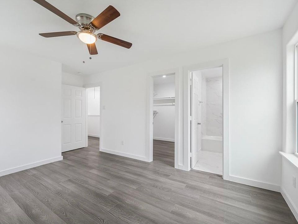 1st image of 7804 Crestview Dr #B