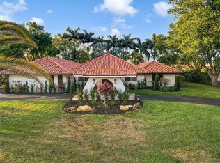 15121 Whetstone Way, Southwest Ranches, FL 33331