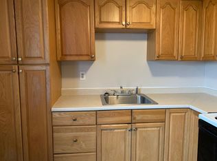 87.5 East St, Whitinsville, MA 01588