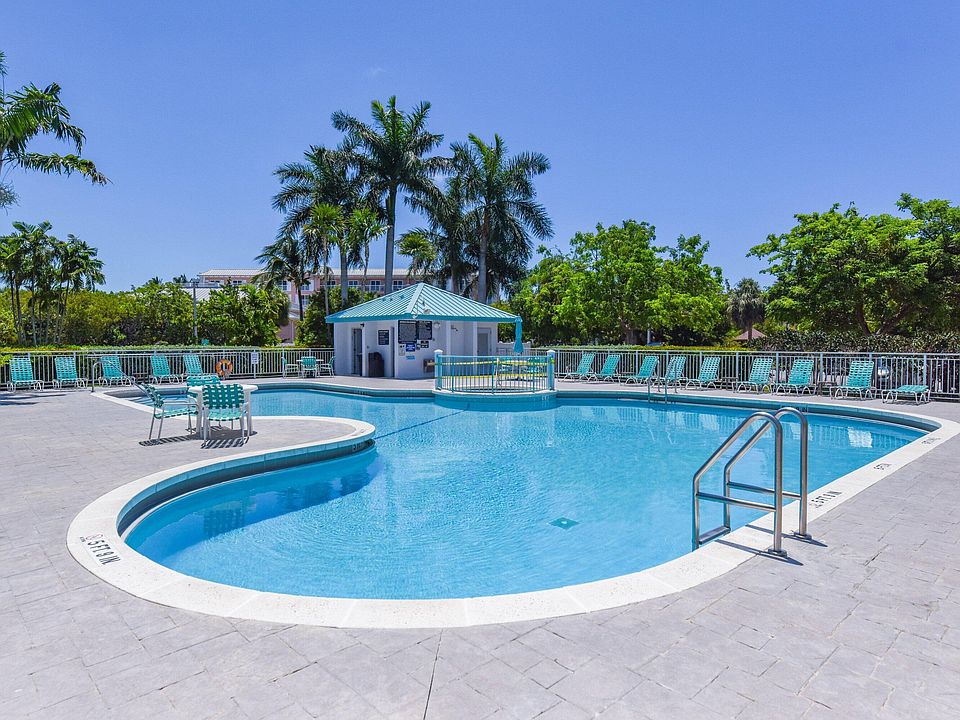 1st image of 3635 Seaside Dr APT 307