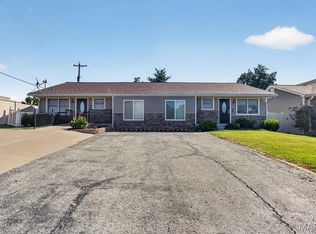916 N Main St, O'Fallon, MO 63366