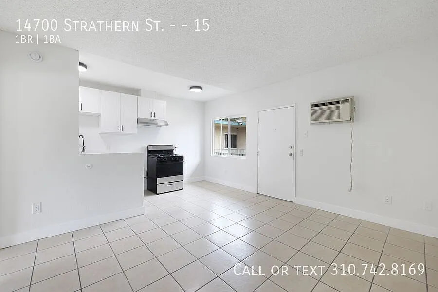 14700 Strathern St #15