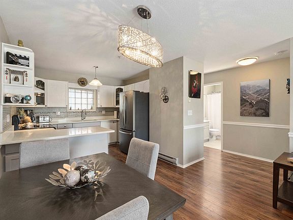 5th image of 12025 207a St #402