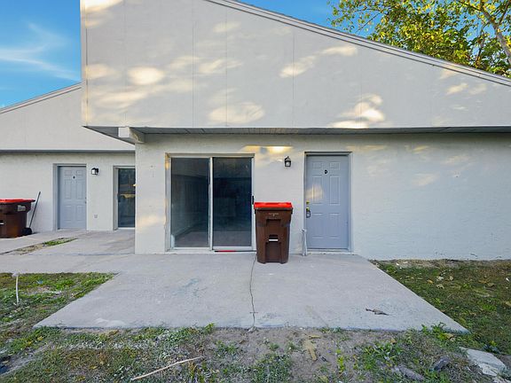 5th image of 2931 SE 52nd Avenue