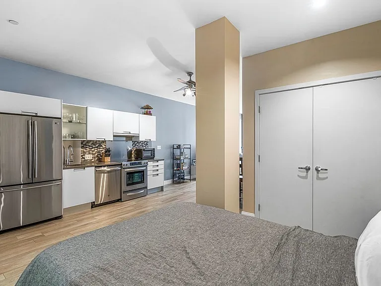 346 Congress St #203 — Photo 9