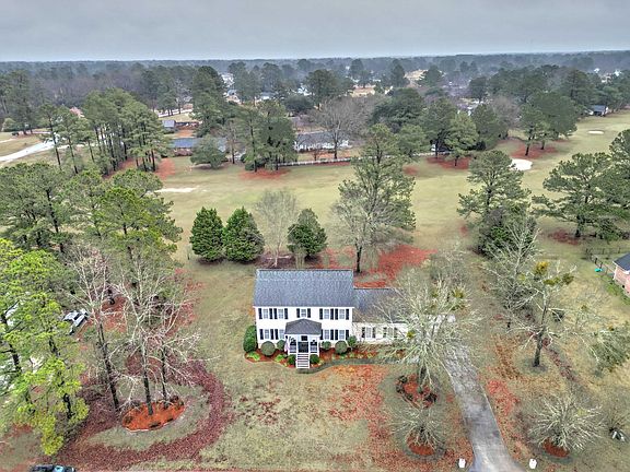 2nd image of 1480 Country Club Cir