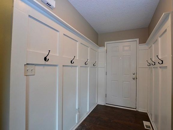2nd image of 10132 Catalina Dr