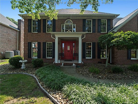 4th image of 133 Willowood Cir